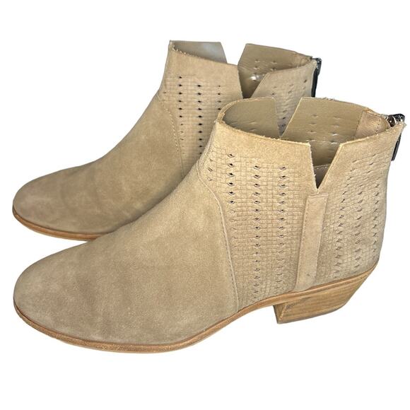 Vince Camuto Light Brown Patellen Suede Perforated Booties Size 7 - Picture 1 of 9